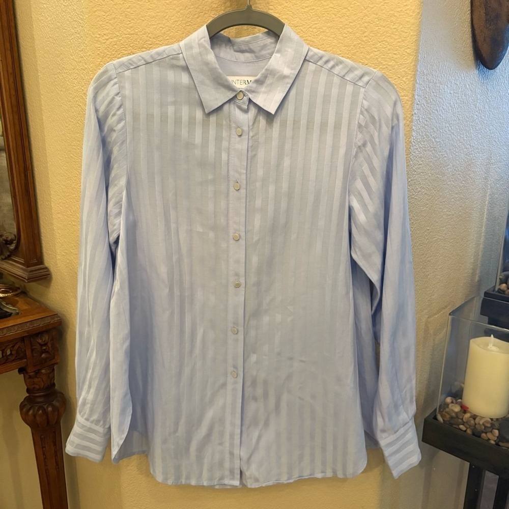 INTERMIX Women Light Blue Striped Button Shirt Size 2